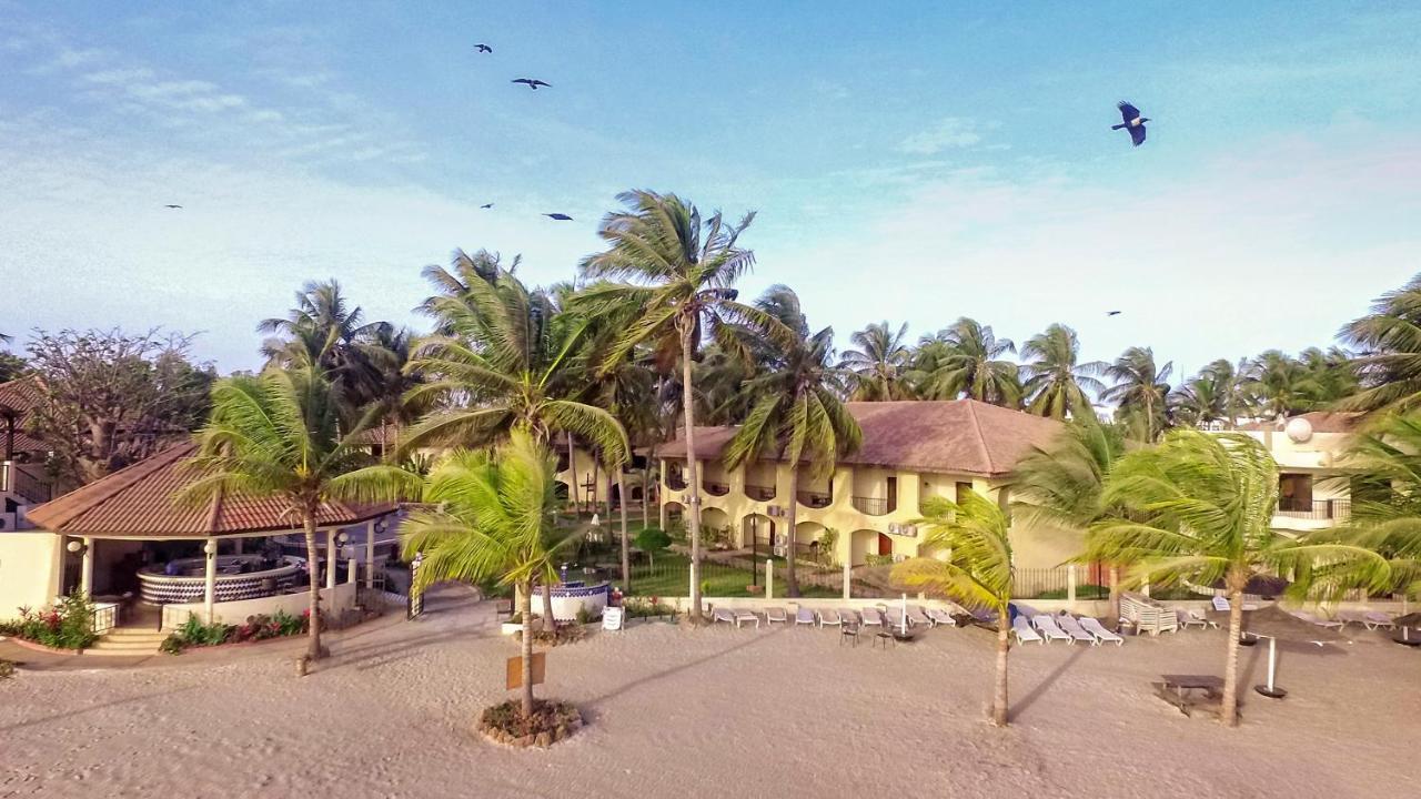 Ocean Bay Hotel & Resort Bakau Extérieur photo