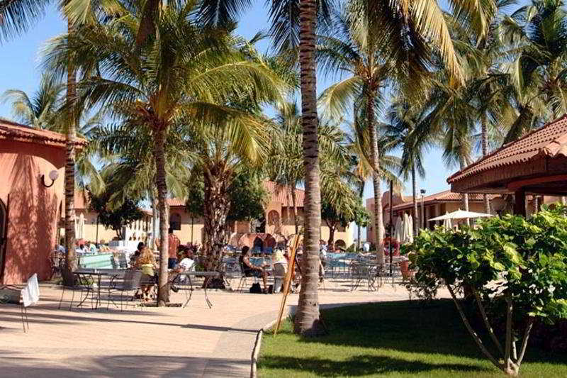 Ocean Bay Hotel & Resort Bakau Extérieur photo