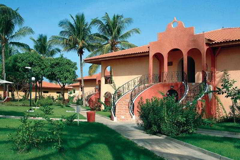 Ocean Bay Hotel & Resort Bakau Extérieur photo